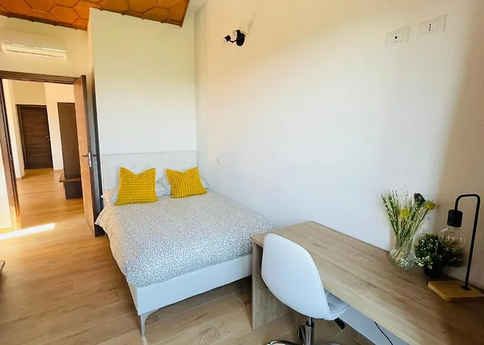Bencivenga Terrace Apartament
